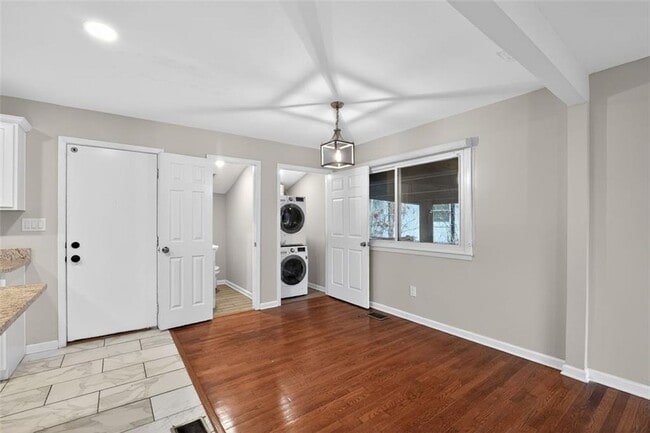 Building Photo - 1817 Goddard St SE