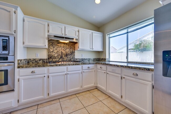 Building Photo - SE!! 4 Bedrooms!! Single Story!! NO HOA!! 3 Car Garage!!! Pool!!! Spa!!! RV Parking!!! Low mainte...