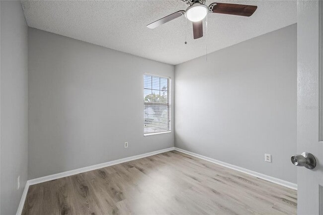 Building Photo - 2705 Stone Oak Dr