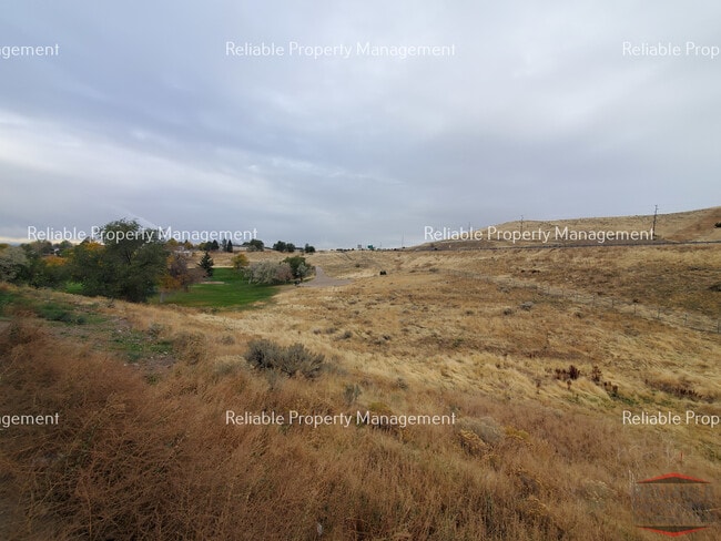 Building Photo - 1654 Ammon St