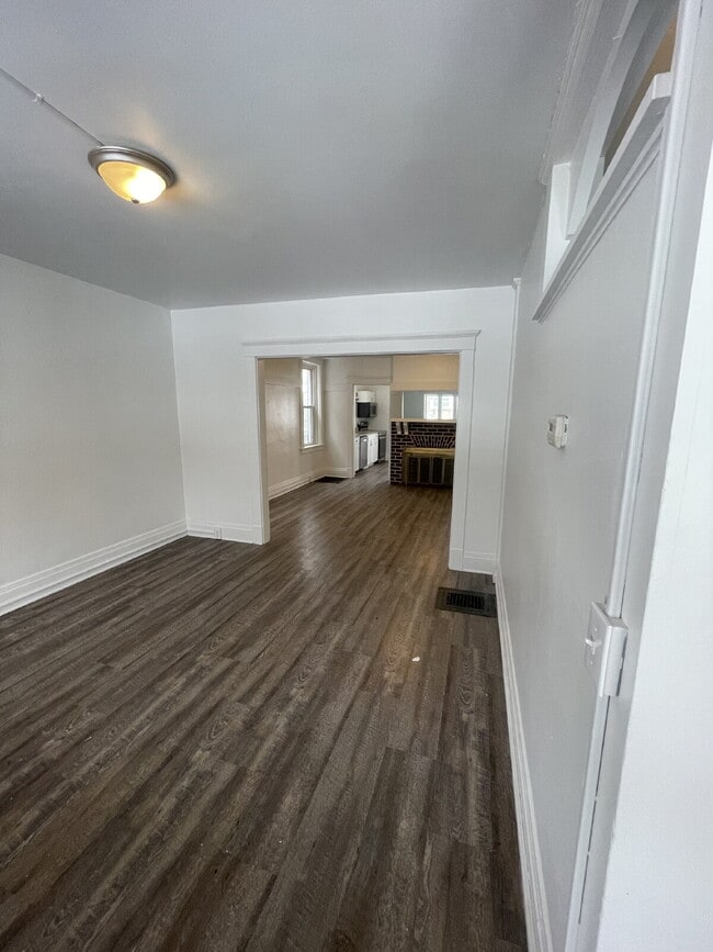 Building Photo - Cozy 3-Bedroom in Greensburg – Walk to Shopping & Dining!