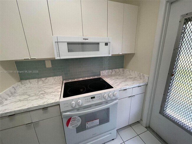 Building Photo - 1450 Atlantic Shores Blvd