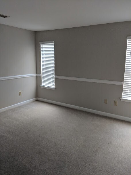 Building Photo - Three Bedroom Waterfront Condo Mooresville