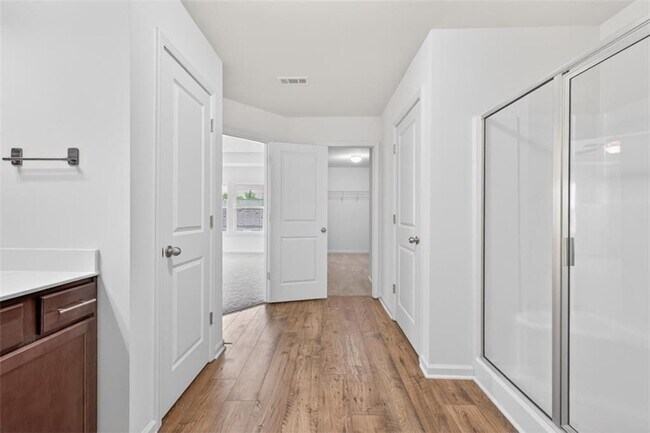 Building Photo - 5524 Garens Way