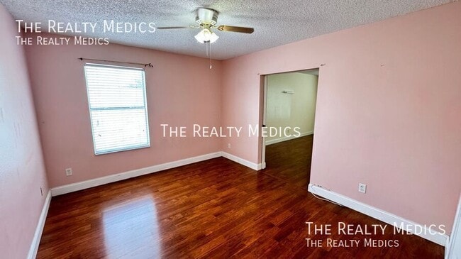 Building Photo - 13628 Tetherline Trail