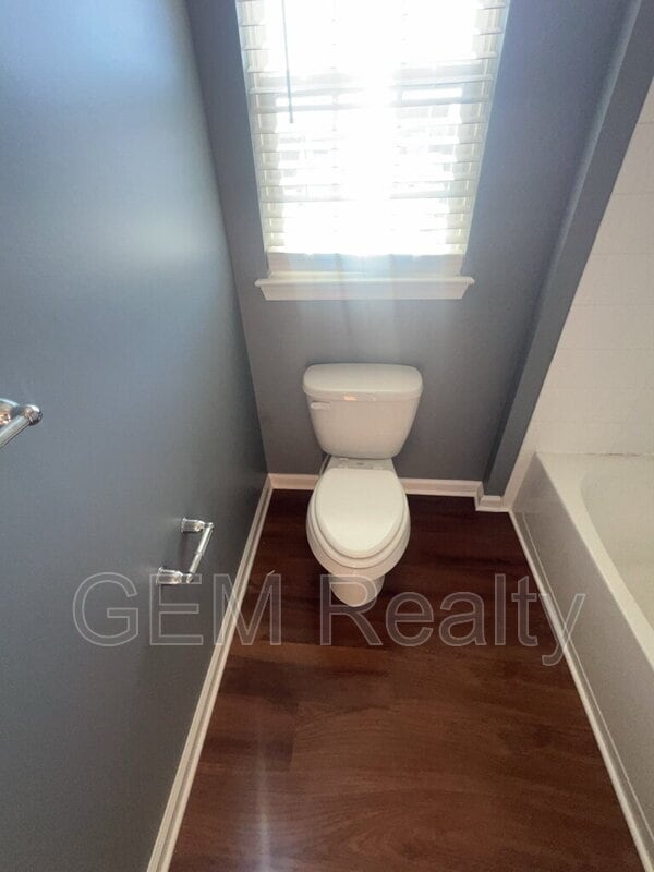 Building Photo - 7120 Azalea Dr