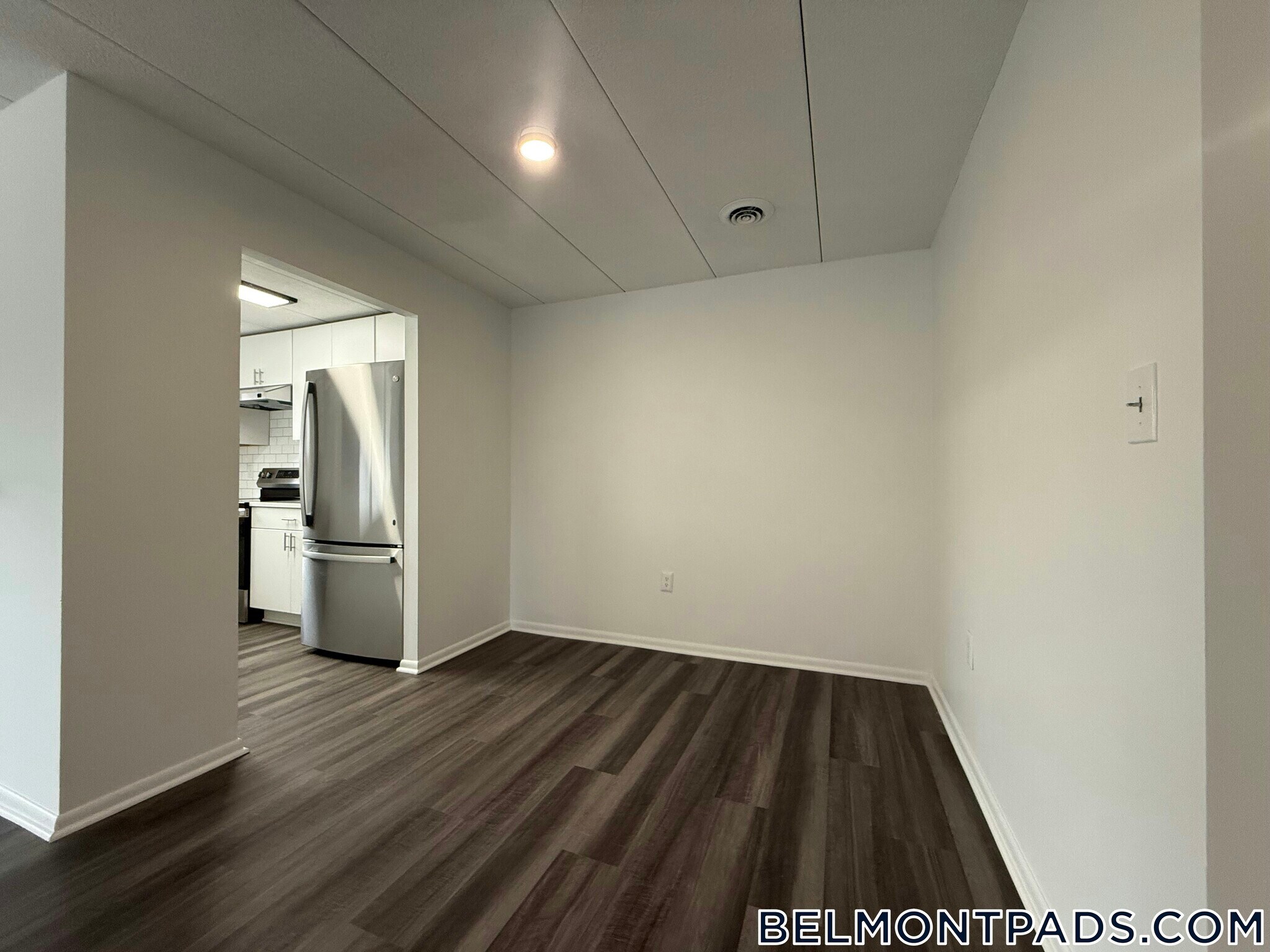 Building Photo - 53 Hill Rd