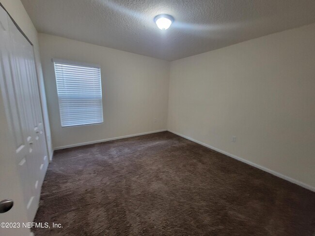 Building Photo - 7940 Meadow Walk Ln