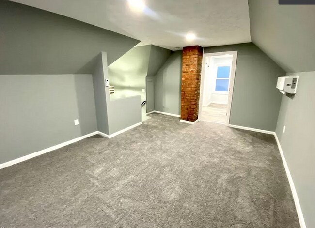 Building Photo - Gorgeous 4 bd, 2.5 bth Lakewood Stunner!