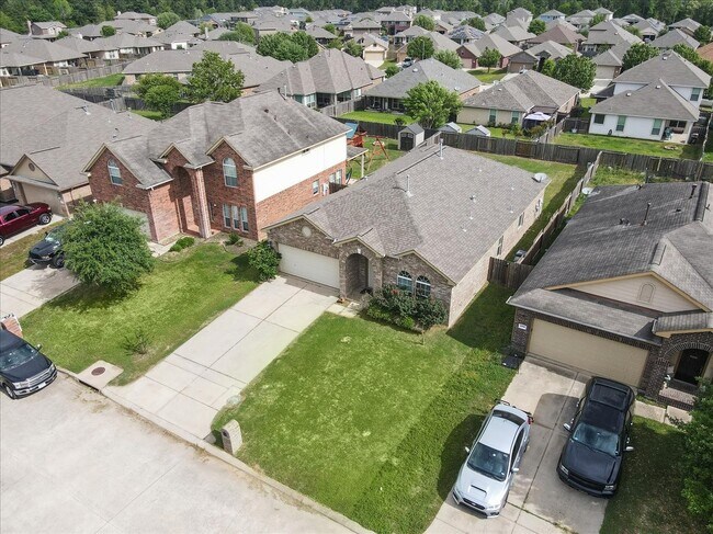 Building Photo - 285 Country Crossing Cir
