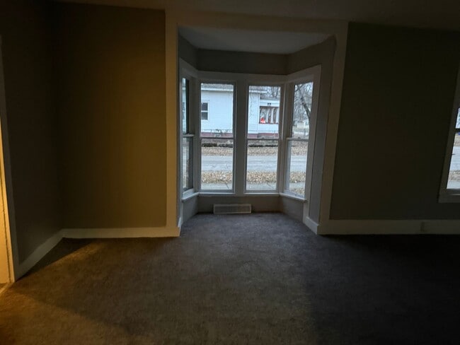 Building Photo - 1204 N Church St