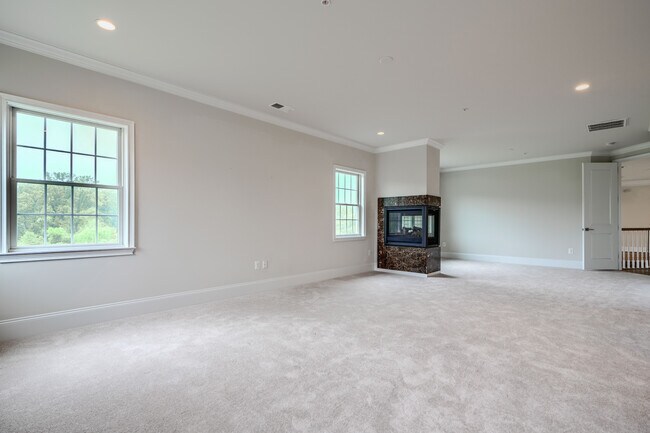 Building Photo - 2847 Seabiscuit Dr