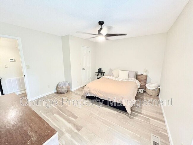 Building Photo - 415 Mayfield Dr