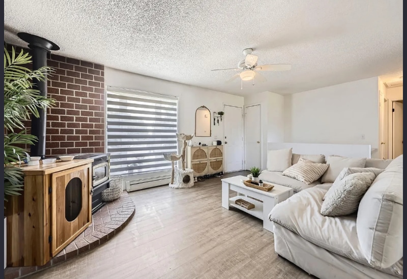 Building Photo - 10895 Fairfax Way