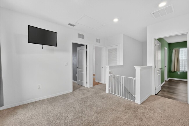 Building Photo - 3039 Tansy St
