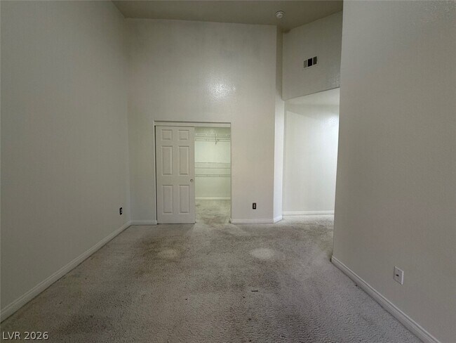 Building Photo - 900 Heavenly Hill Ct