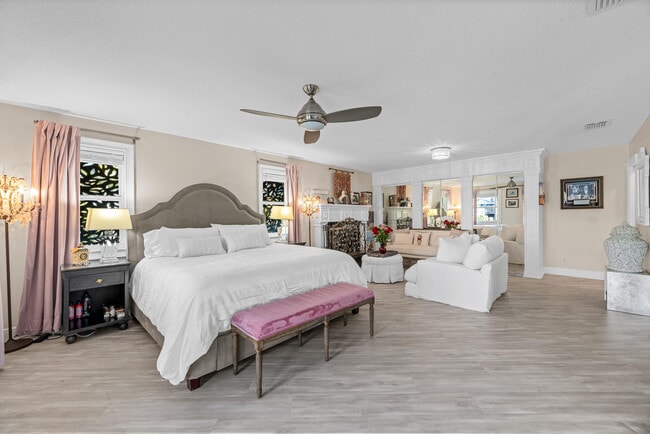 Building Photo - 15161 Collecting Canal Rd