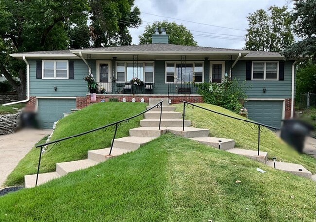 Primary Photo - 7434 Pasadena Cir