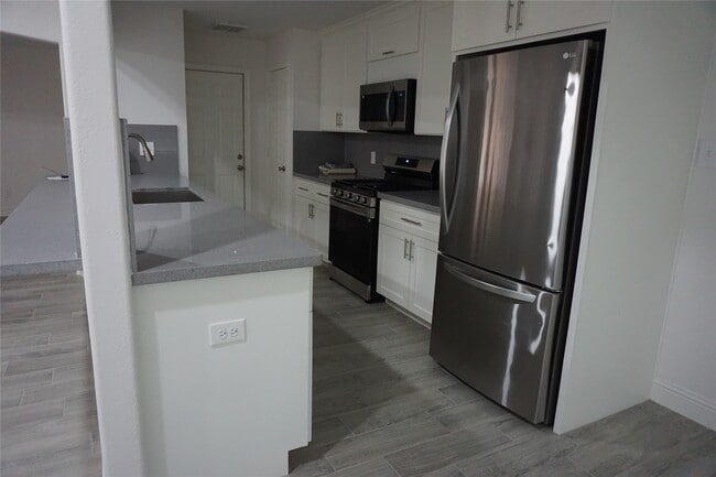 Building Photo - 15806 Sulky Trail Ct