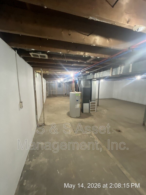 Building Photo - 4106 Stillwell Ave