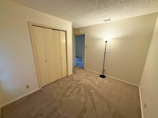 Building Photo - Move-In Special.  ½ off the first full month's rent with a 12 month lease