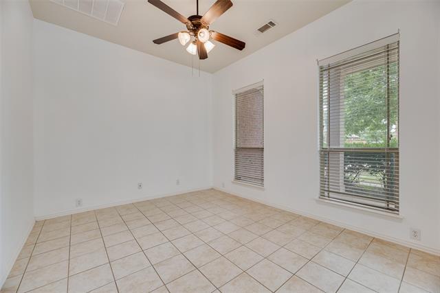 Building Photo - 6556 Fairview Dr