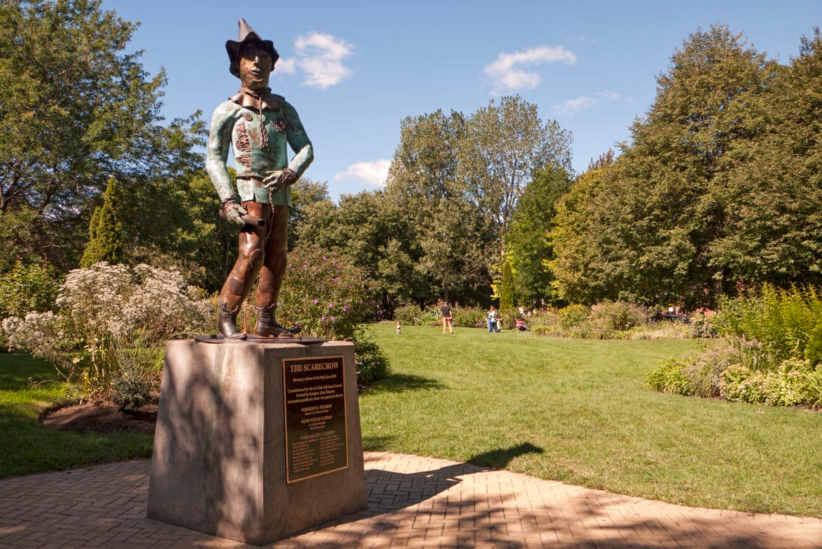 Building Photo - 636 W Webster Ave