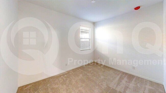 Building Photo - 8818 W Pasadena Ave