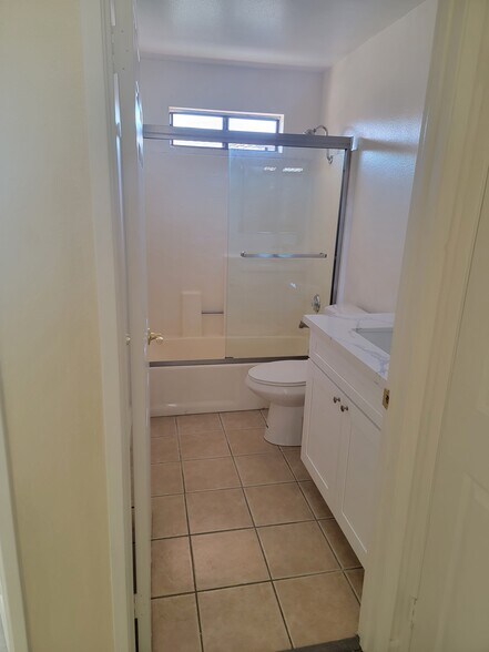 Building Photo - 3831 Bresee Ave