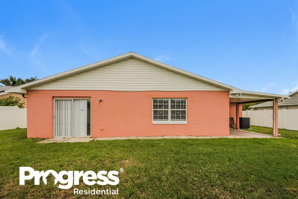 Building Photo - 12127 Dakota Woods Ln