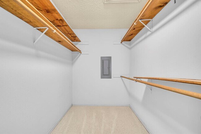 Building Photo - 11512 Tin Cup Dr