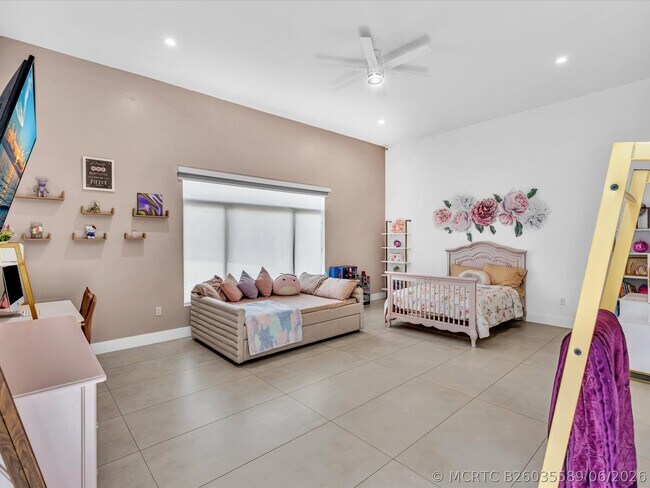 Building Photo - 6122 SW 173rd Way