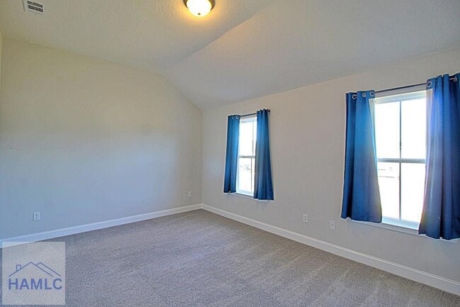 Building Photo - 106 Centennial Ct