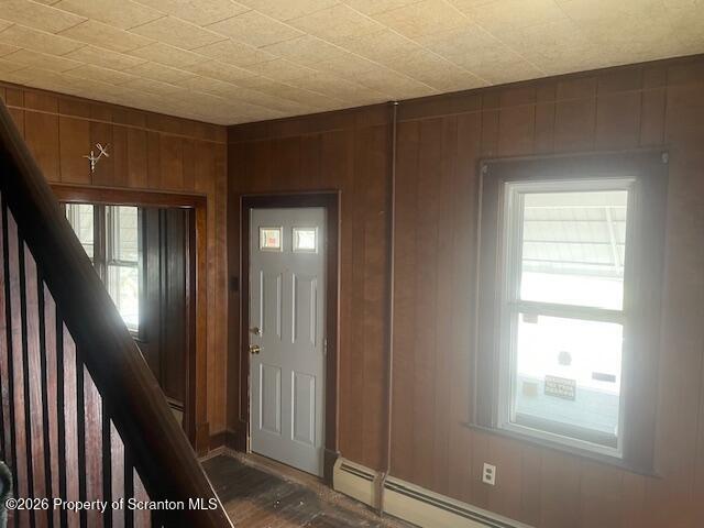 Building Photo - 147 2nd St