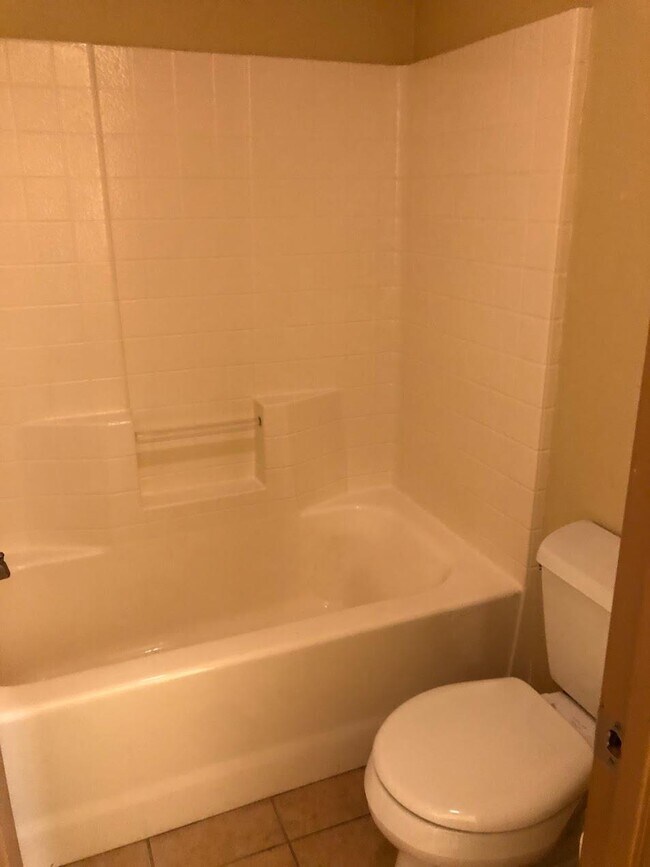 Building Photo - 1764 E Golden Way