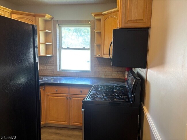 Building Photo - 2467 NJ-10