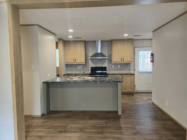 Building Photo - 1400 Banana Rd