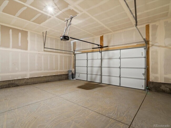 Building Photo - 13866 Vispo Way