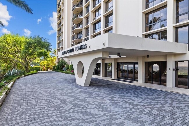 Primary Photo - 3301 Bayshore Blvd