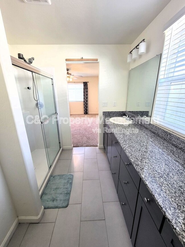 Building Photo - 1366 W Butterfield Ln