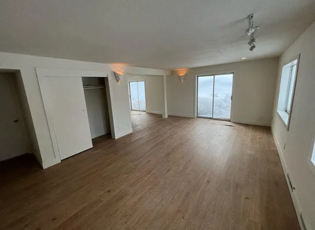 Building Photo - 131159 Solvang Way