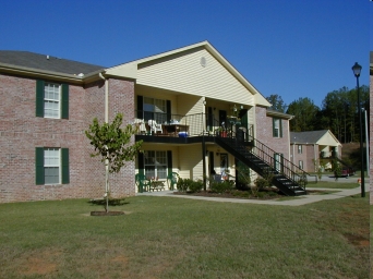 Primary Photo - Parkwood Apartments