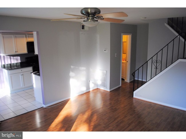 Building Photo - 316 Valley Forge Ct