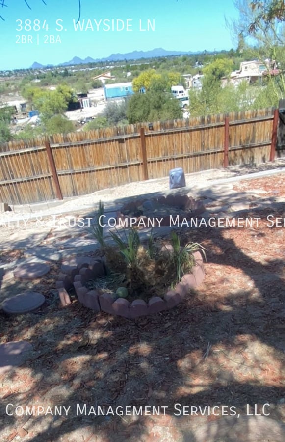 Building Photo - 3884 S Wayside Ln