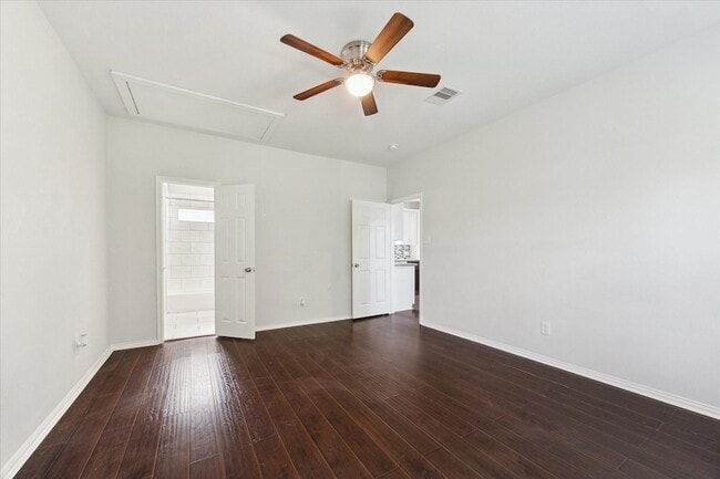 Building Photo - 7047 Avenue