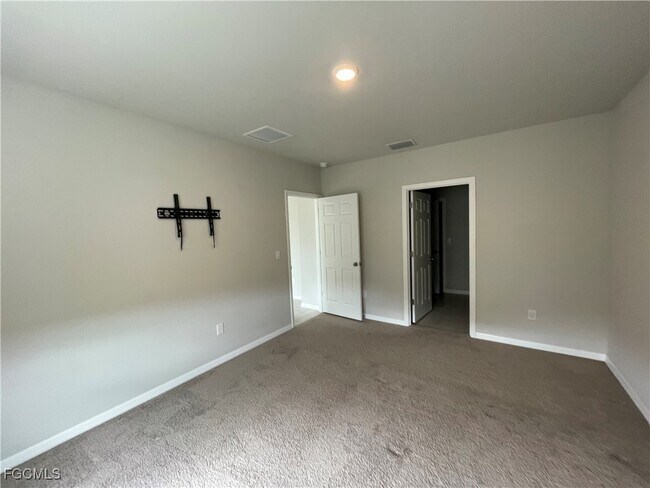 Building Photo - 16645 Elkhorn Coral Dr