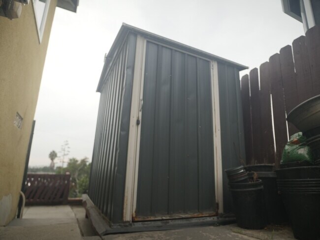 Building Photo - 1468 Kurtz Ave