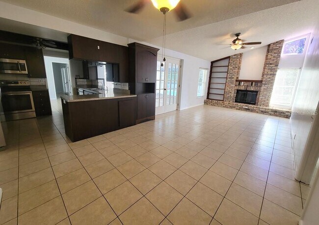 Building Photo - 8542 Braxton Dr