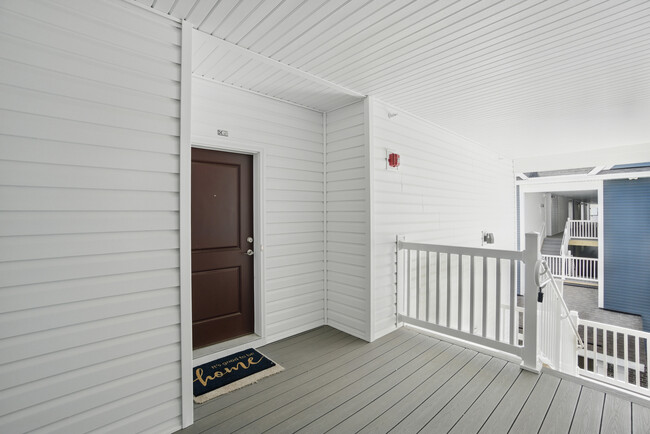 Building Photo - 1728 Vankar Dr