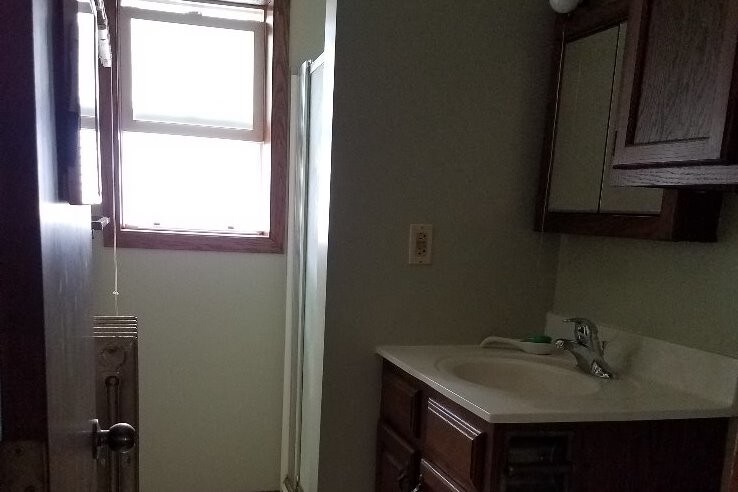 Bathroom - 505 5th Ave S